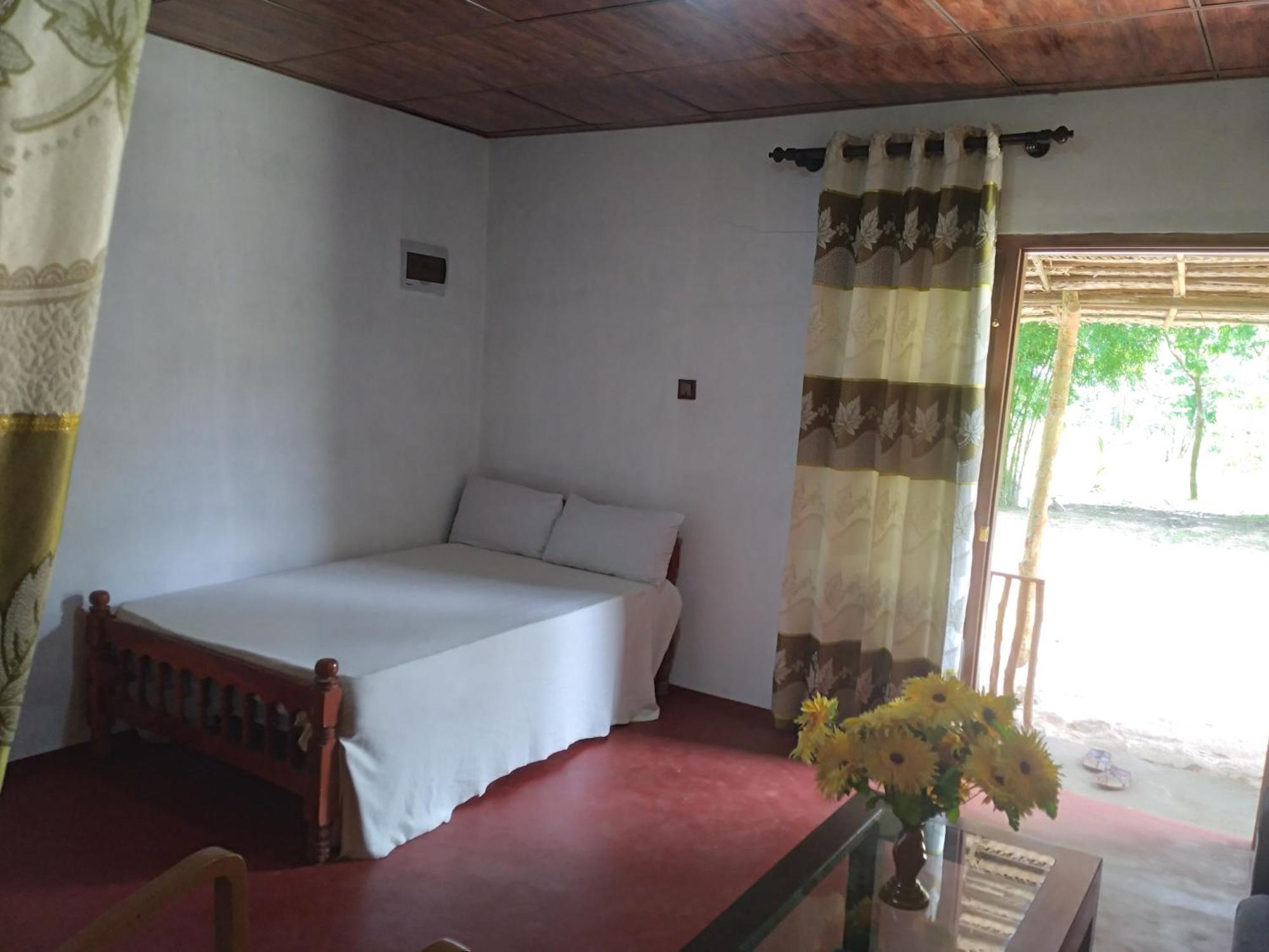 Soma Cabana, Homestay & Restaurant Tangalle Dış mekan fotoğraf