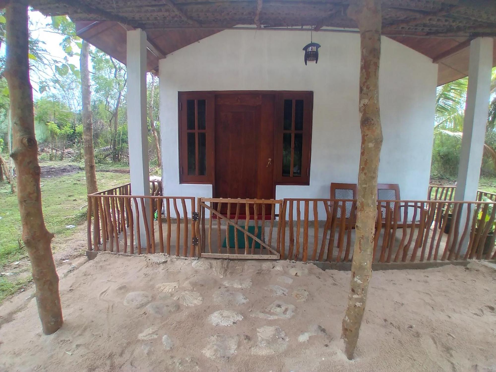 Soma Cabana, Homestay & Restaurant Tangalle Dış mekan fotoğraf