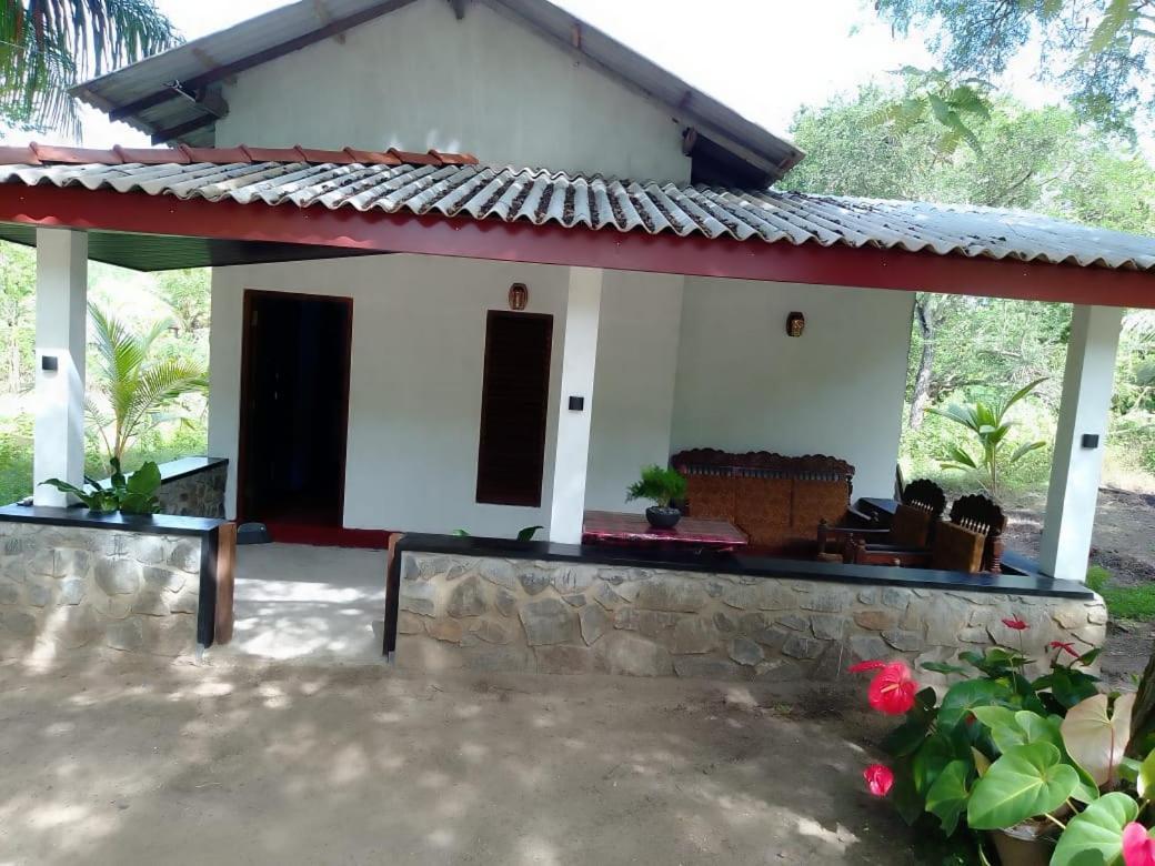 Soma Cabana, Homestay & Restaurant Tangalle Dış mekan fotoğraf